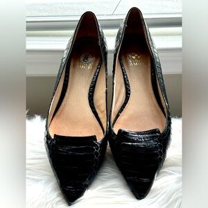 Vince Camuto flats
